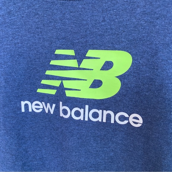 New Balance Crewneck Sweater - Picture 2 of 5
